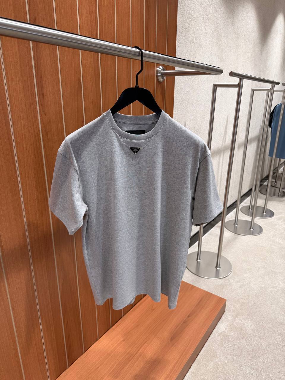 T-shirt Col Logo Triangle