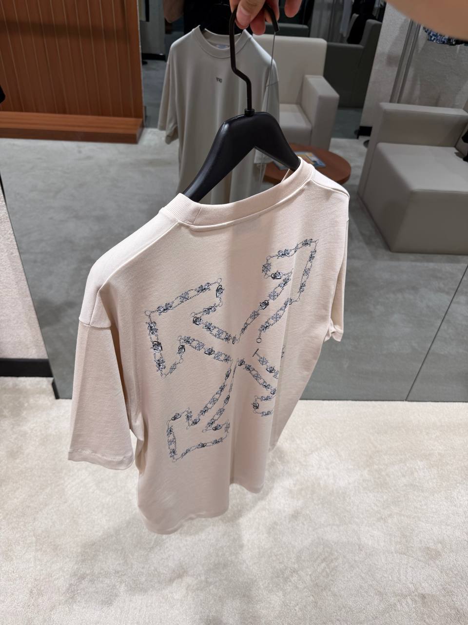 T-shirt Off