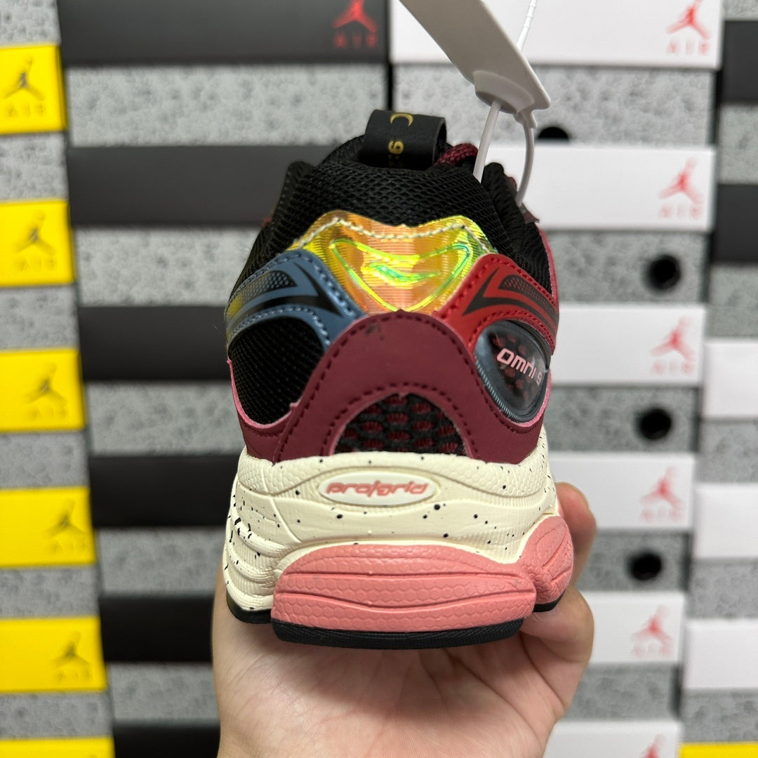 Saucony ProGrid Omni 9 'Bordeaux Noir Moucheté' — vue 3