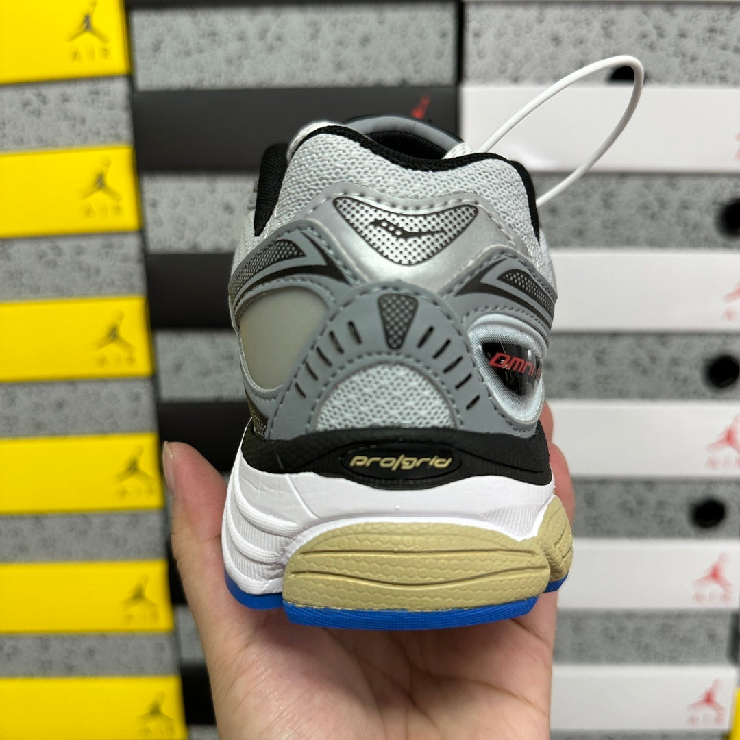 Saucony ProGrid Omni 9 'Gris Noir Beige' — vue 2