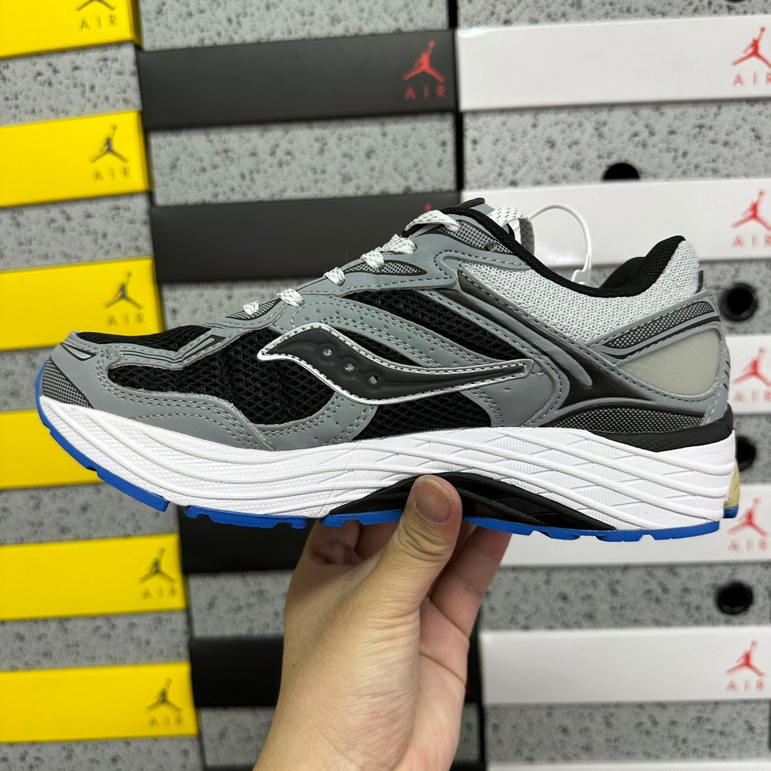 Saucony ProGrid Omni 9 'Gris Noir Beige' — vue 4