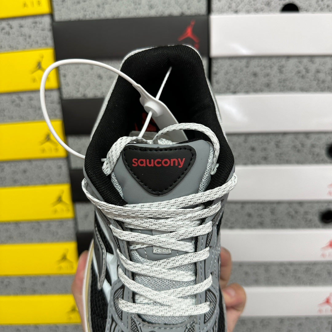 Saucony ProGrid Omni 9 'Gris Noir Beige' — vue 7