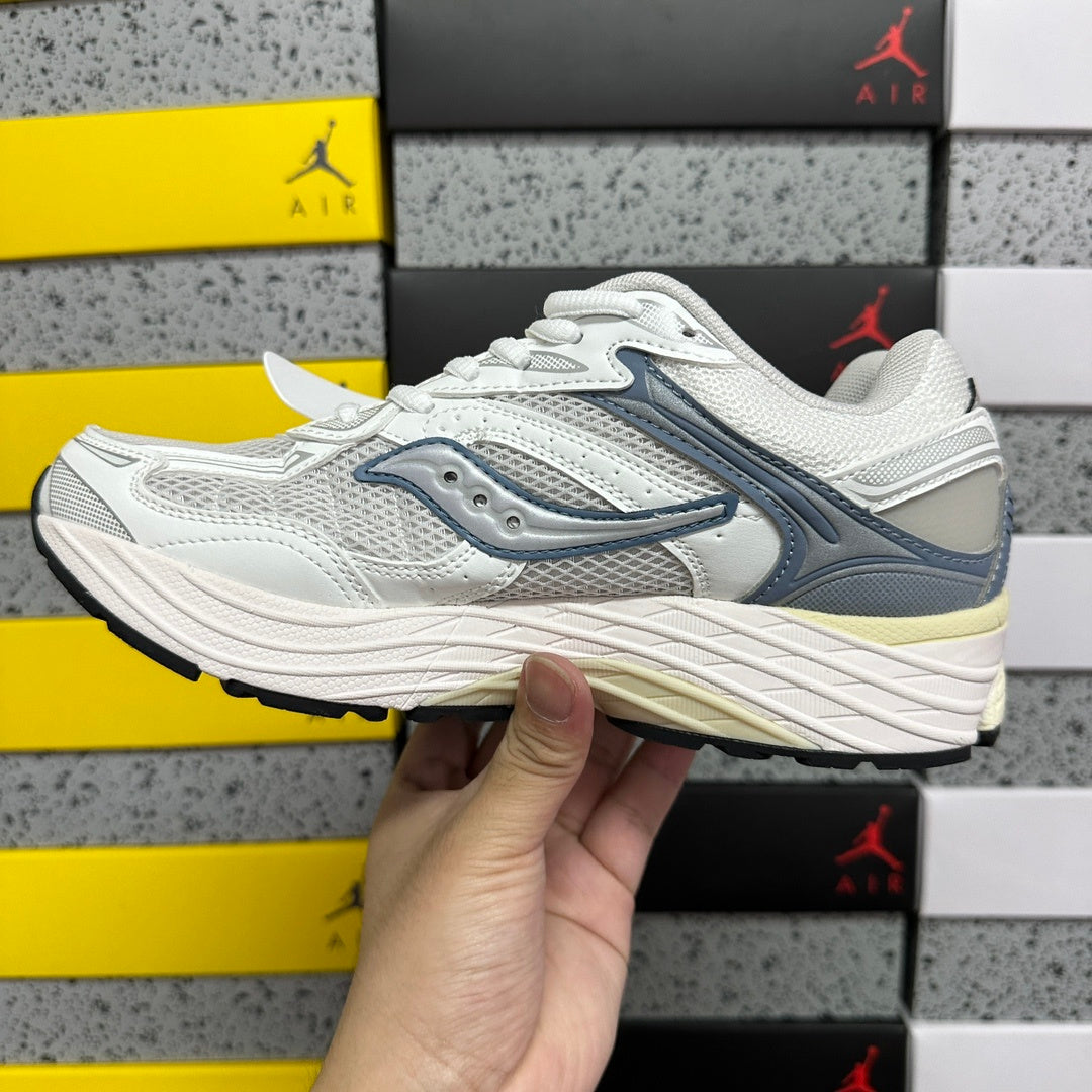 Saucony ProGrid Omni 9 'Gris Argent Crème' — vue 5