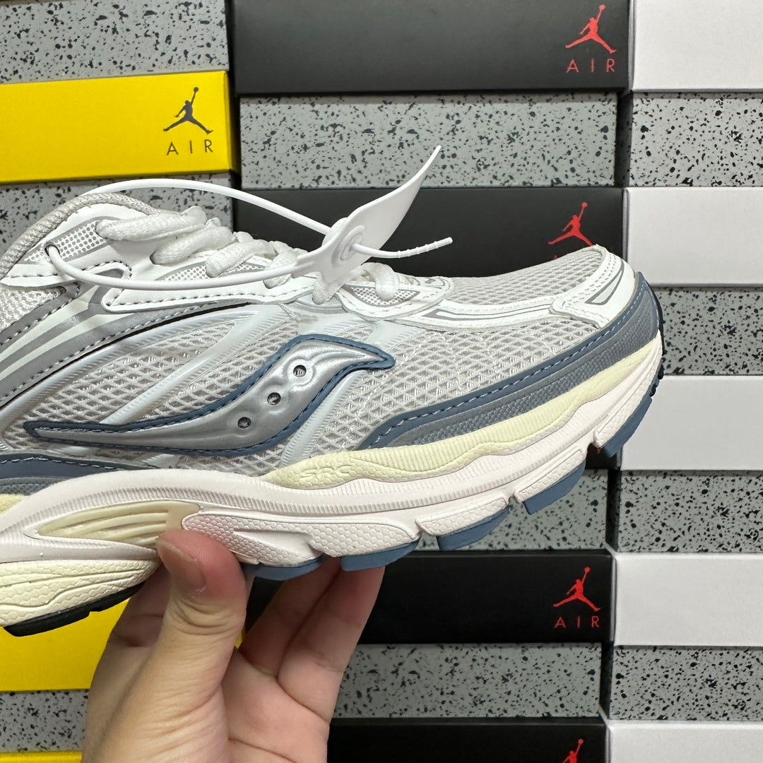 Saucony ProGrid Omni 9 'Gris Argent Crème' — vue 7