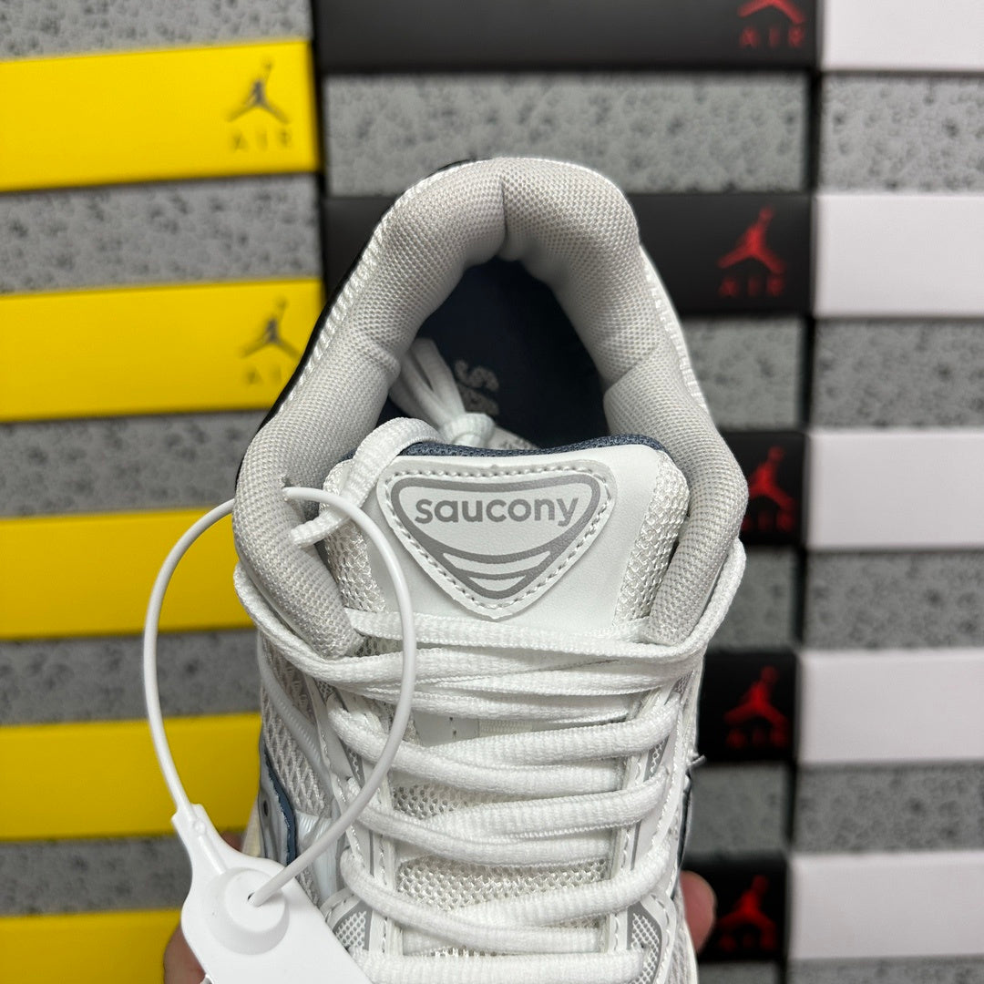 Saucony ProGrid Omni 9 'Gris Argent Crème' — vue 8