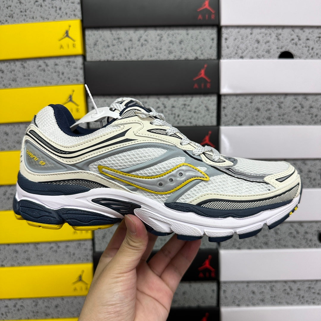Saucony ProGrid Omni 9 'Blanc Crème Or Marine' — vue 10