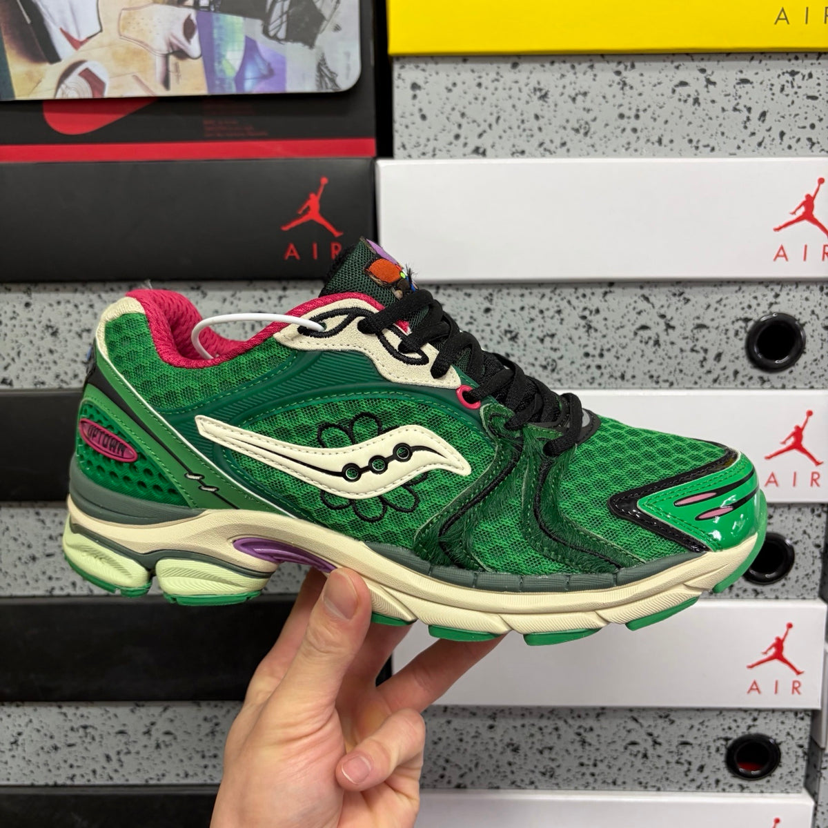 Saucony ProGrid Triumph 4 'Vert Rouge Crème' — vue 9