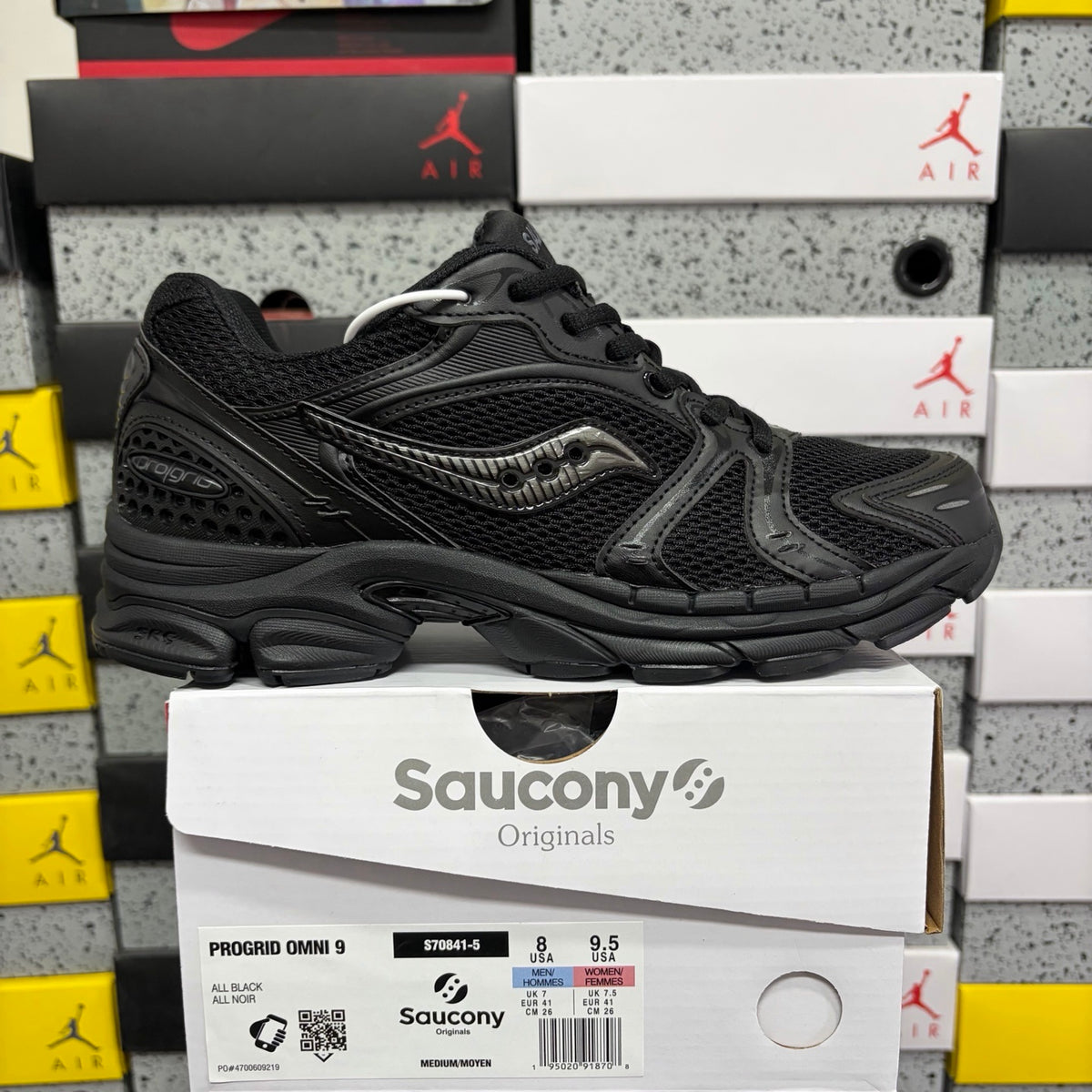Saucony ProGrid Triumph 4 'Noir Total'