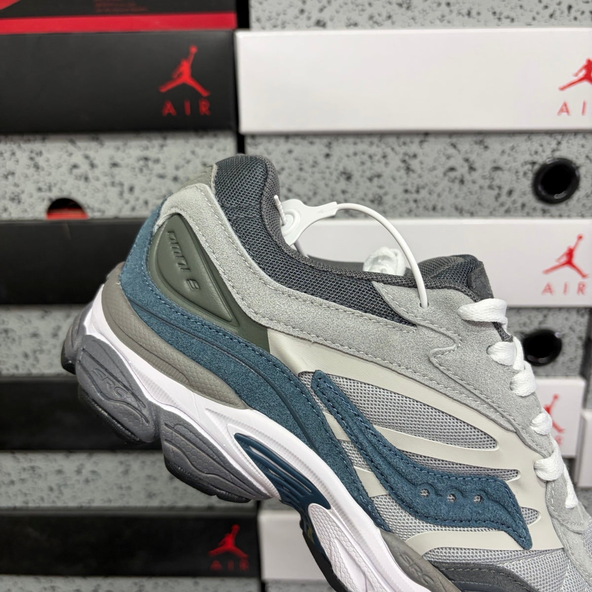 Saucony ProGrid Omni 9 'Gris Bleu Pétrole' — vue 6