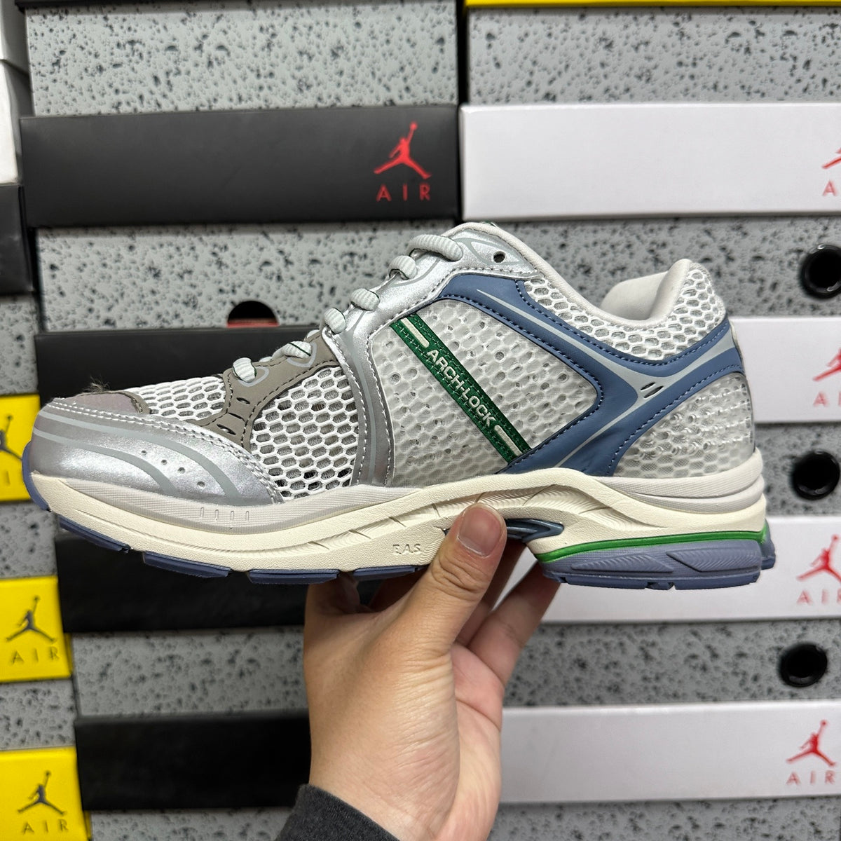 Saucony ProGrid Triumph 4 'Gris Vert Bleu' — vue 5