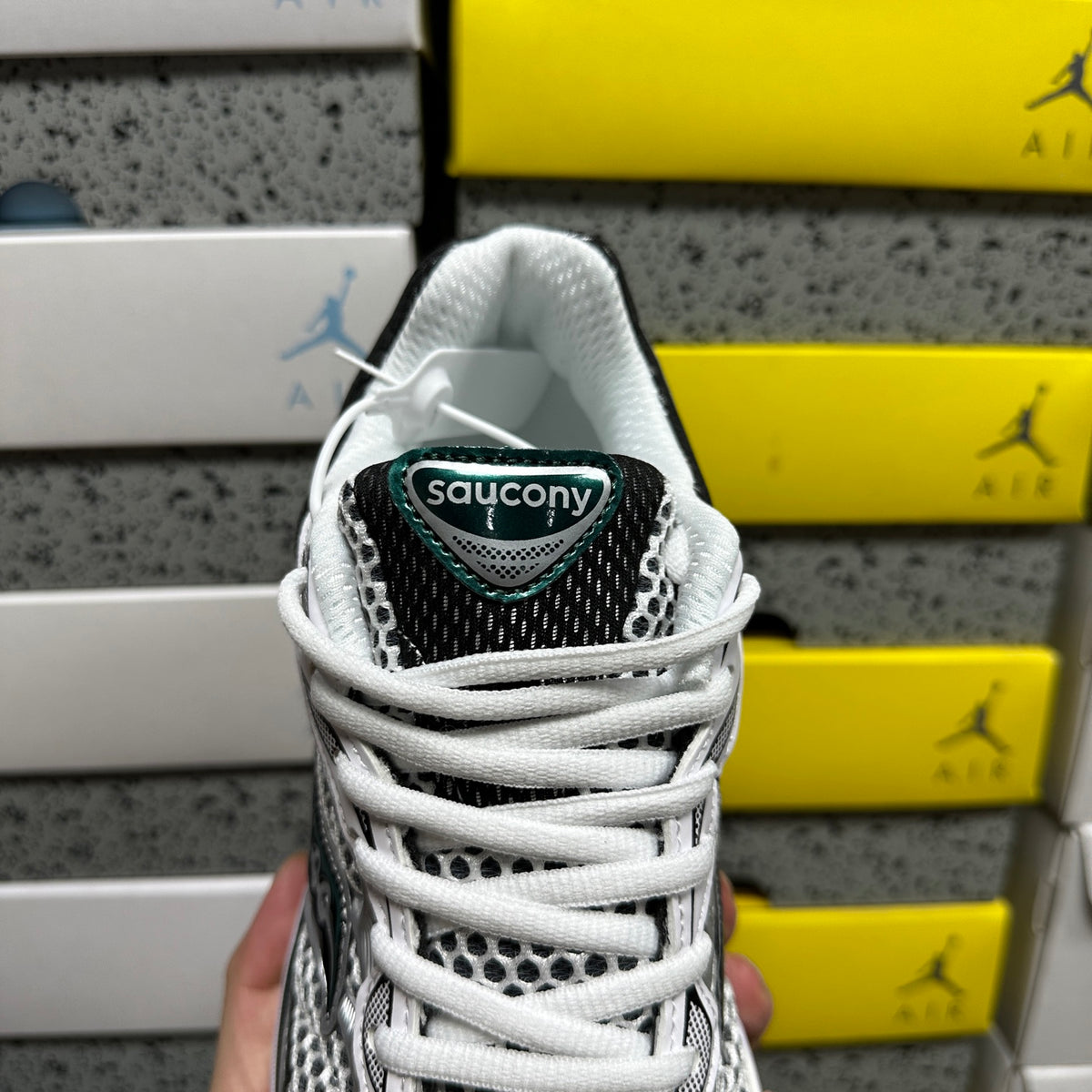 Saucony ProGrid Omni 9 'Argent Noir Vert Pin' — vue 8