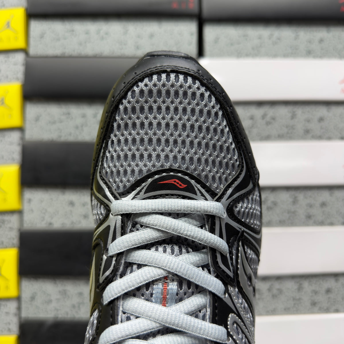 Saucony Ride Millennium 'Gris Noir Rouge' — vue 8
