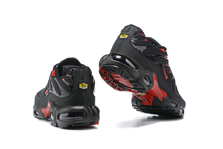 Nike Air Max Plus TN 'Noir Rouge Contour' — vue 2