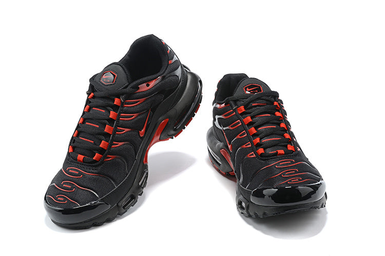 Nike Air Max Plus TN 'Noir Rouge Contour' — vue 3