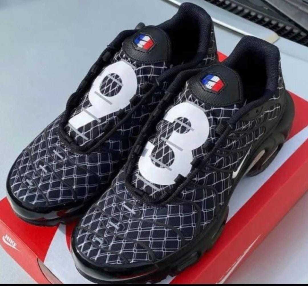 Nike Air Max Plus TN 'Noir Argent Damier' — vue 3