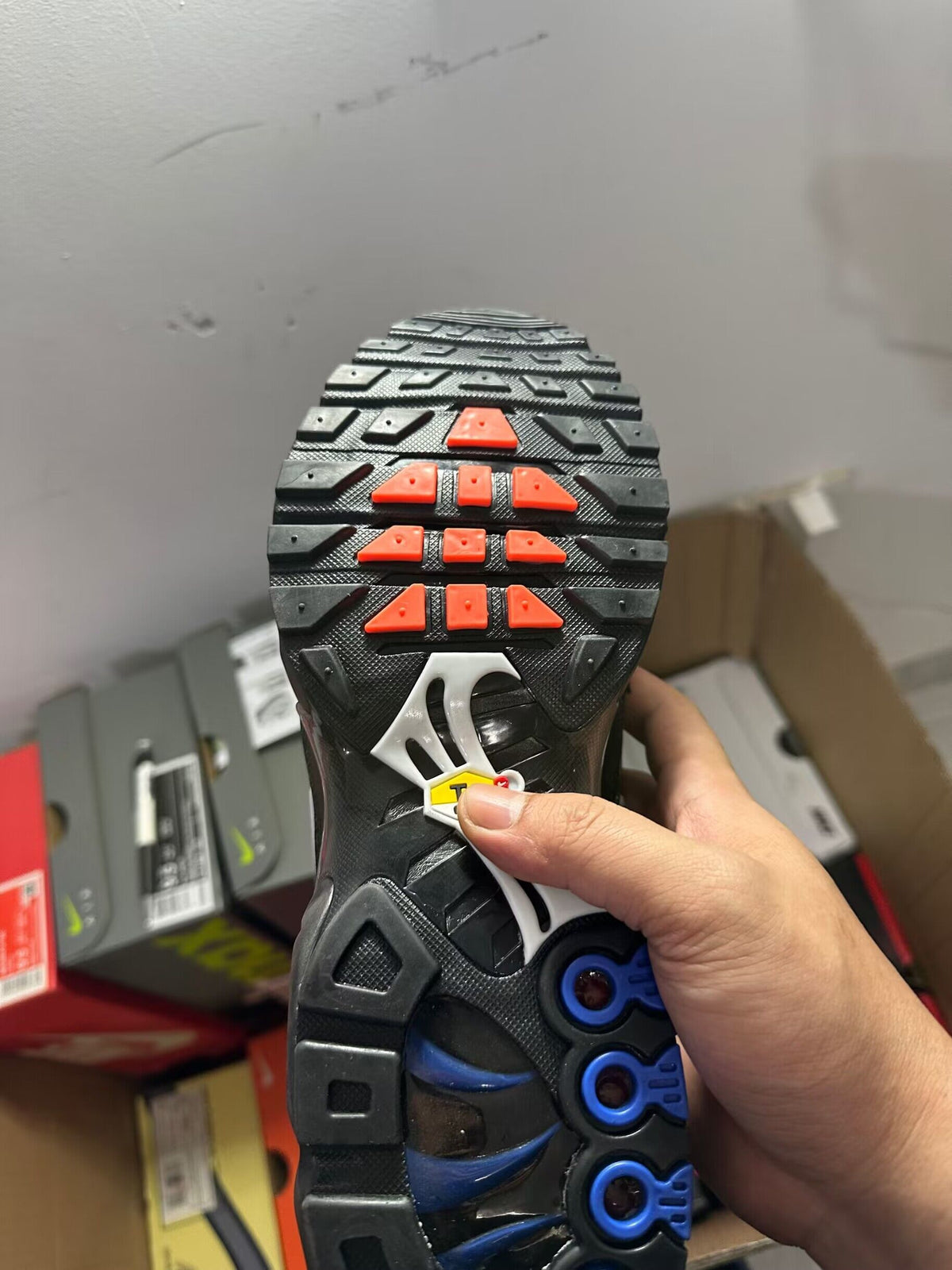 Nike Air Max Plus TN 'Noir Argent Damier' — vue 5