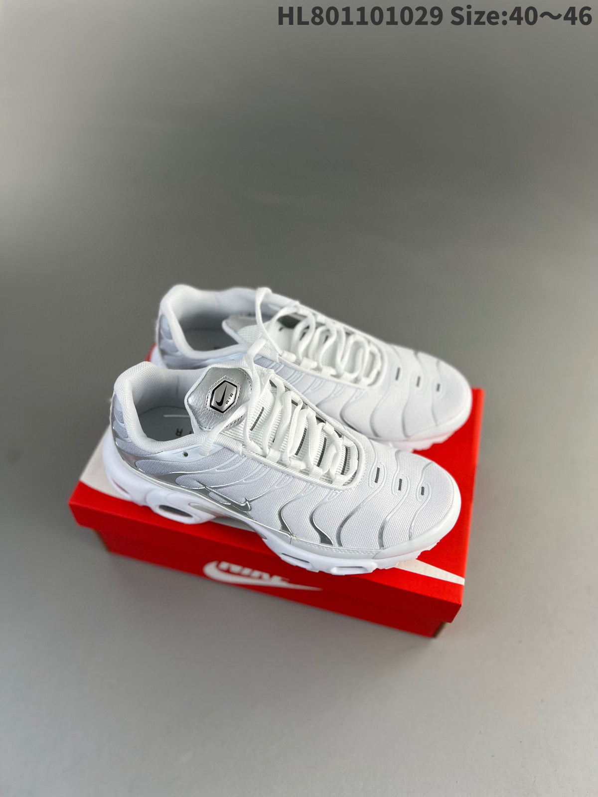 Nike Air Max Plus TN 'Blanc Argent' — vue 2