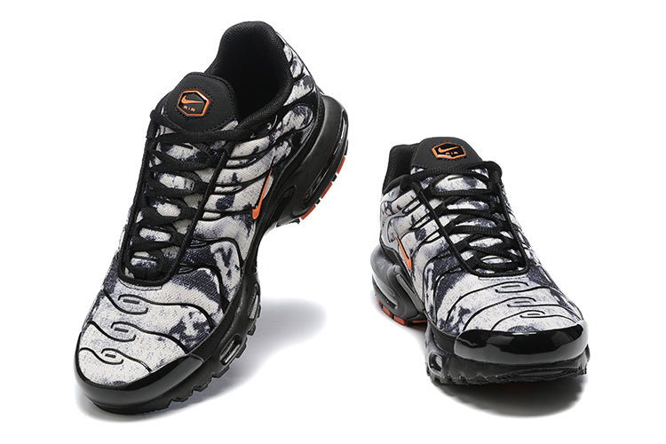 Nike Air Max Plus TN 'Noir Camouflage Gris' — vue 3