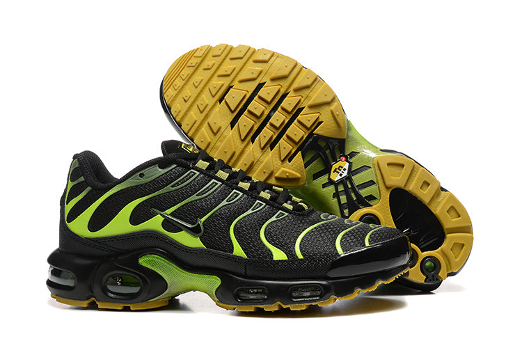 Nike Air Max Plus TN 'Noir Volt' — vue 4