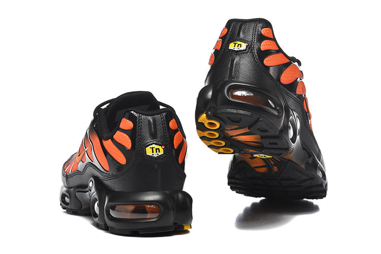 Nike Air Max Plus TN 'Noir Orange Dégradé' — vue 2