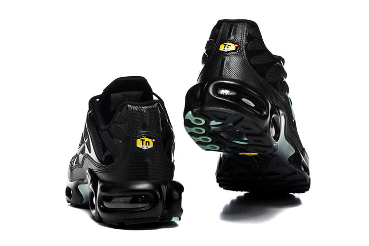 Nike Air Max Plus TN 'Noir Menthe' — vue 2