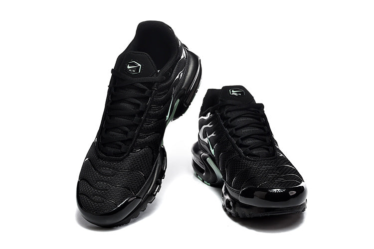 Nike Air Max Plus TN 'Noir Menthe' — vue 3