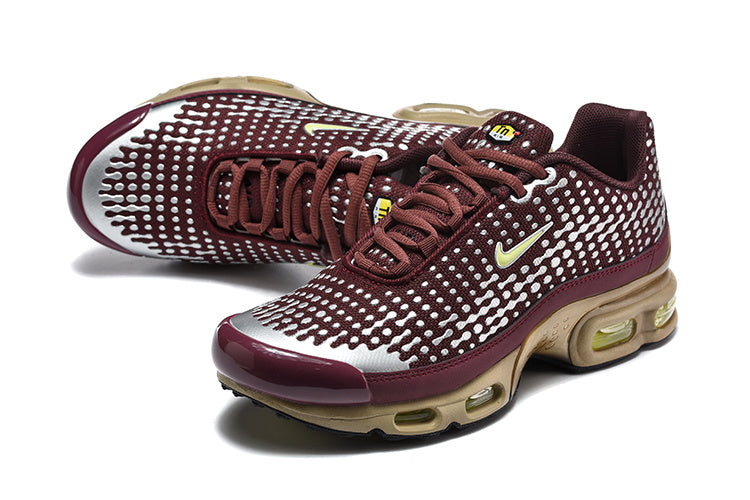 Nike Air Max Plus VII 'Bordeaux Or Damier' — vue 4