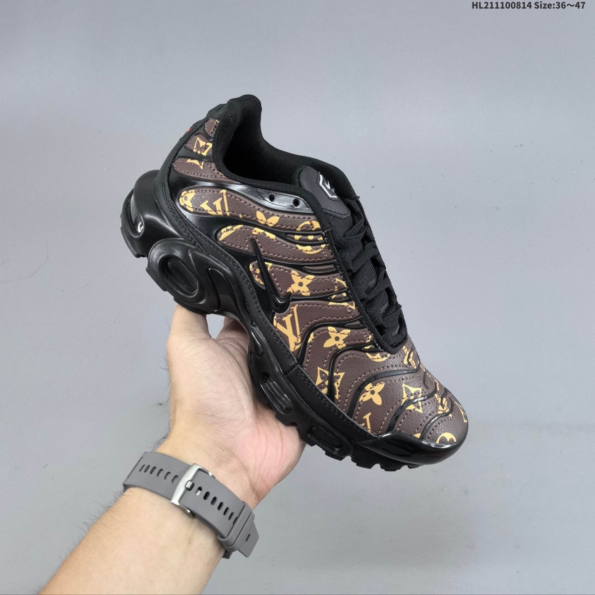 Nike Air Max Plus TN 'Monogram Marron' — vue 3