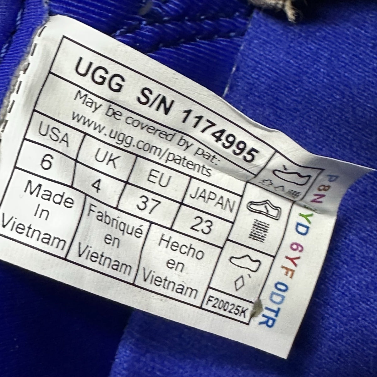 UGG CA805 Trainer 'Black Grey Blue' — vue 2