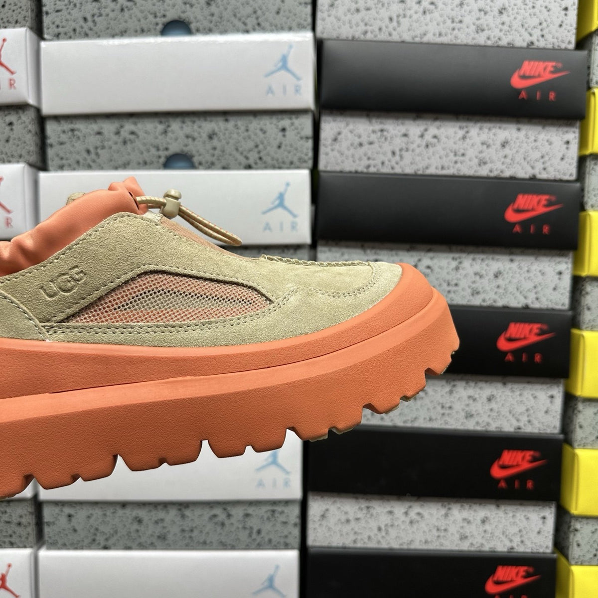 UGG CA805 Trainer 'Orange Grey' — vue 7