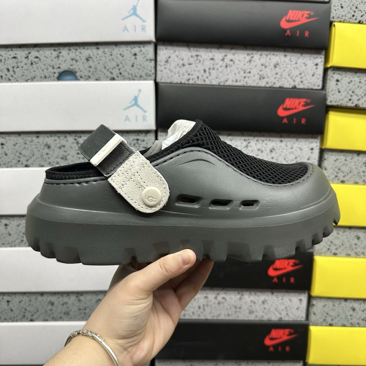 UGG Sport Yeah Clog 'Grey Black'