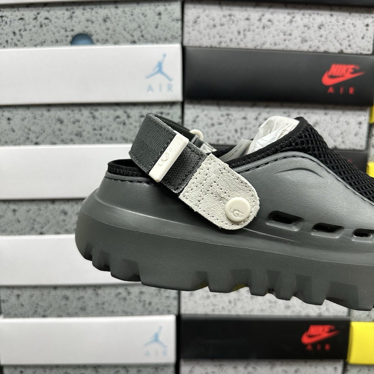 UGG Sport Yeah Clog 'Grey Black' — vue 6