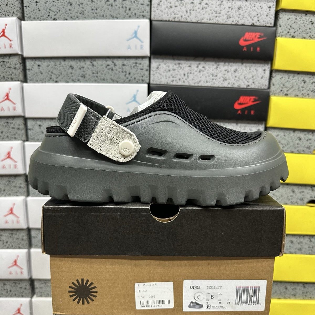 UGG Sport Yeah Clog 'Grey Black' — vue 10