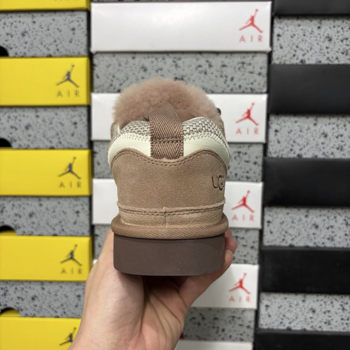 UGG Lowmel 'Light Brown' — vue 4