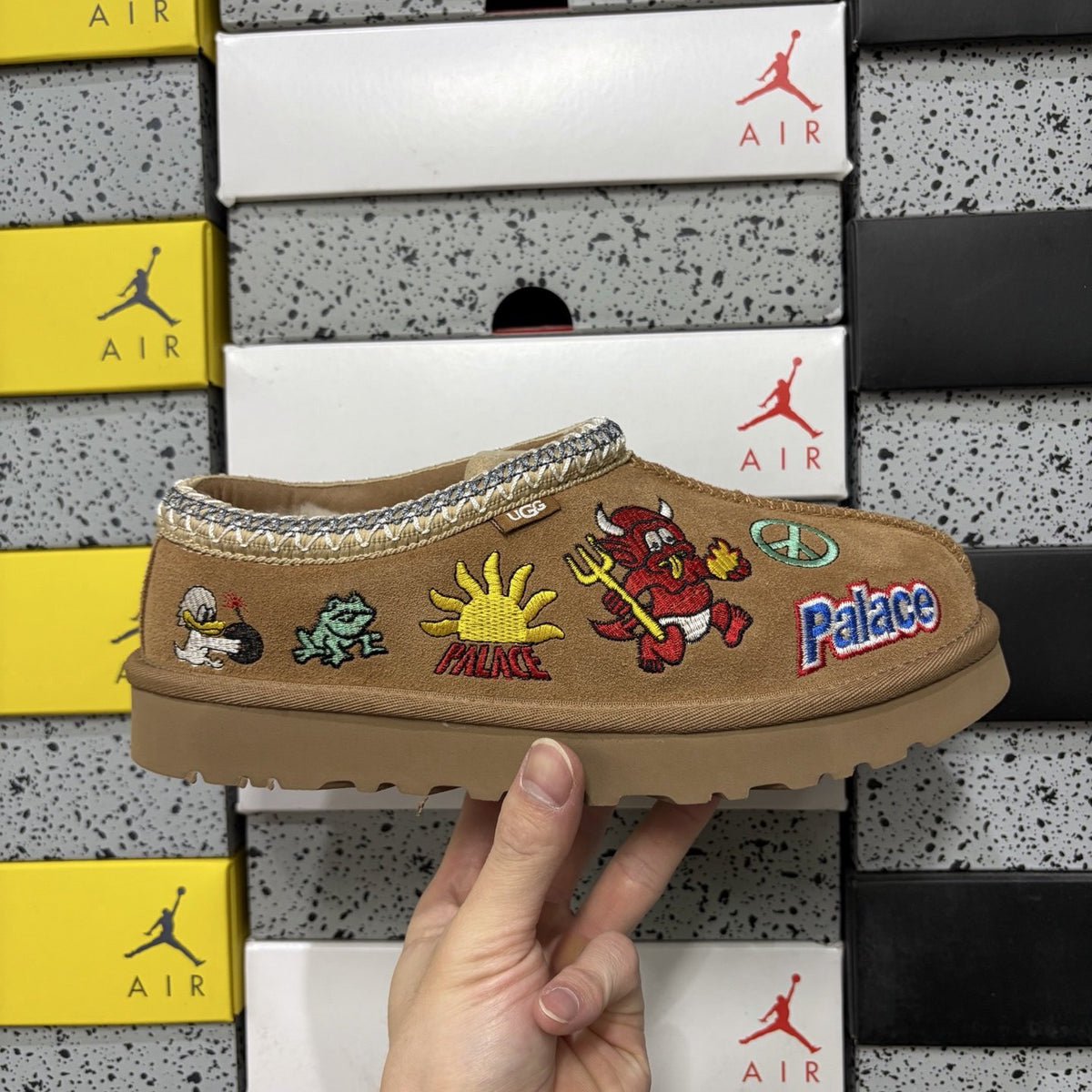 UGG Tazz Cartoon 'Chestnut' — vue 9