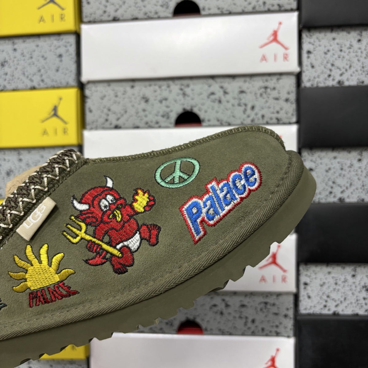 UGG Tazz Cartoon 'Green' — vue 7