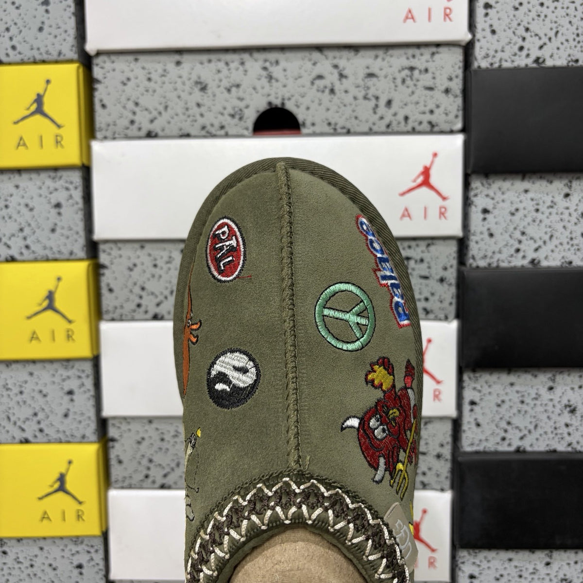 UGG Tazz Cartoon 'Green' — vue 8