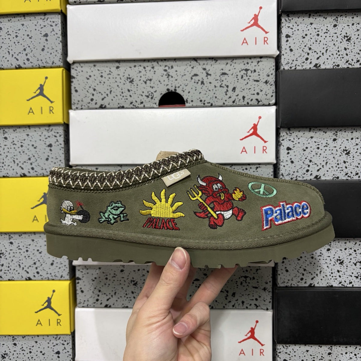 UGG Tazz Cartoon 'Green' — vue 9