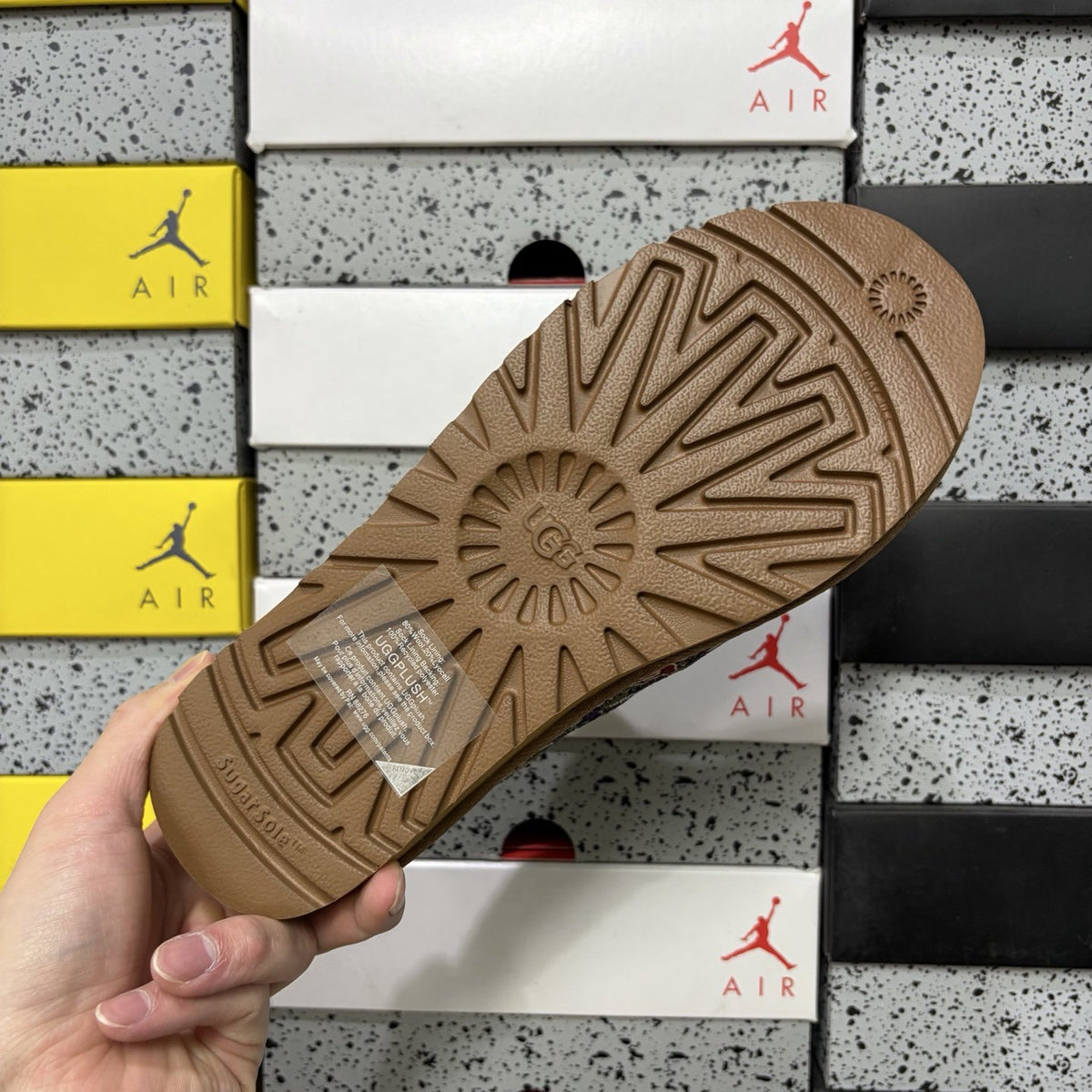 UGG Tazz Dragon 'Green' — vue 3