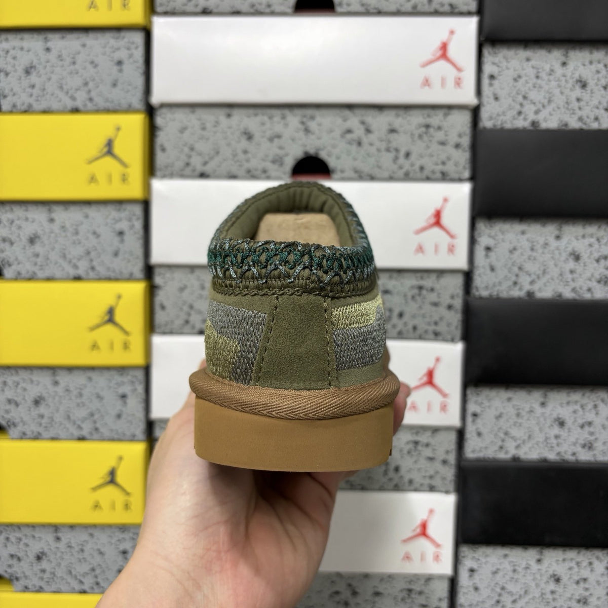 UGG Tazz Dragon 'Green' — vue 4