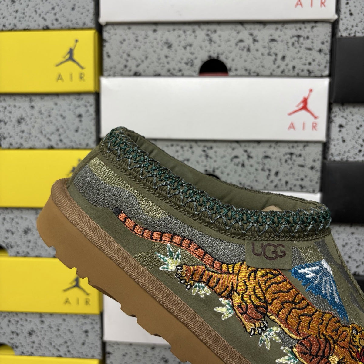 UGG Tazz Dragon 'Green' — vue 6