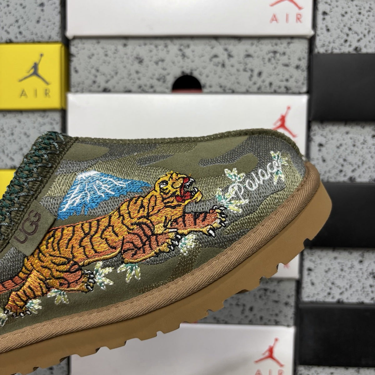 UGG Tazz Dragon 'Green' — vue 7