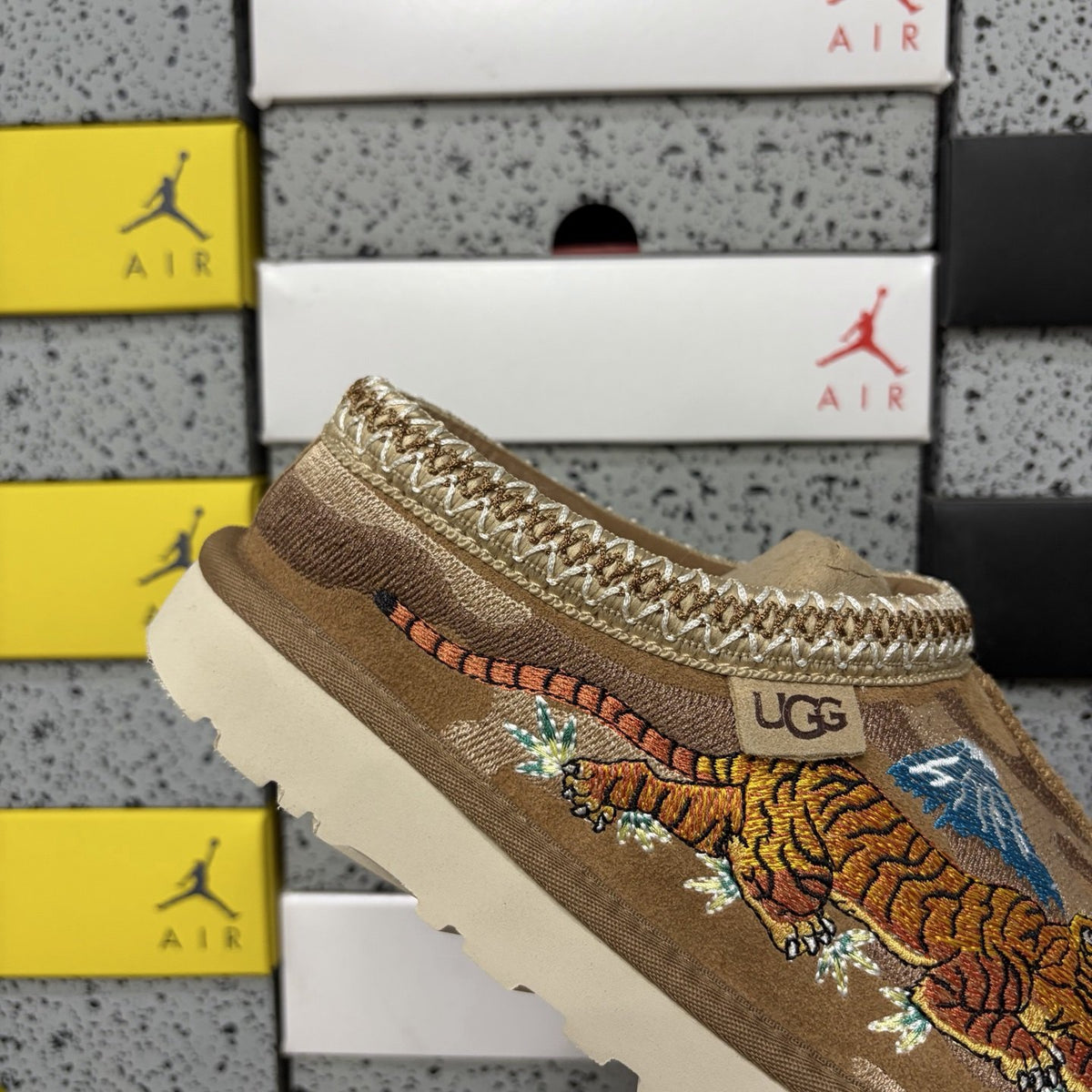 UGG Tazz Dragon 'Chestnut' — vue 6