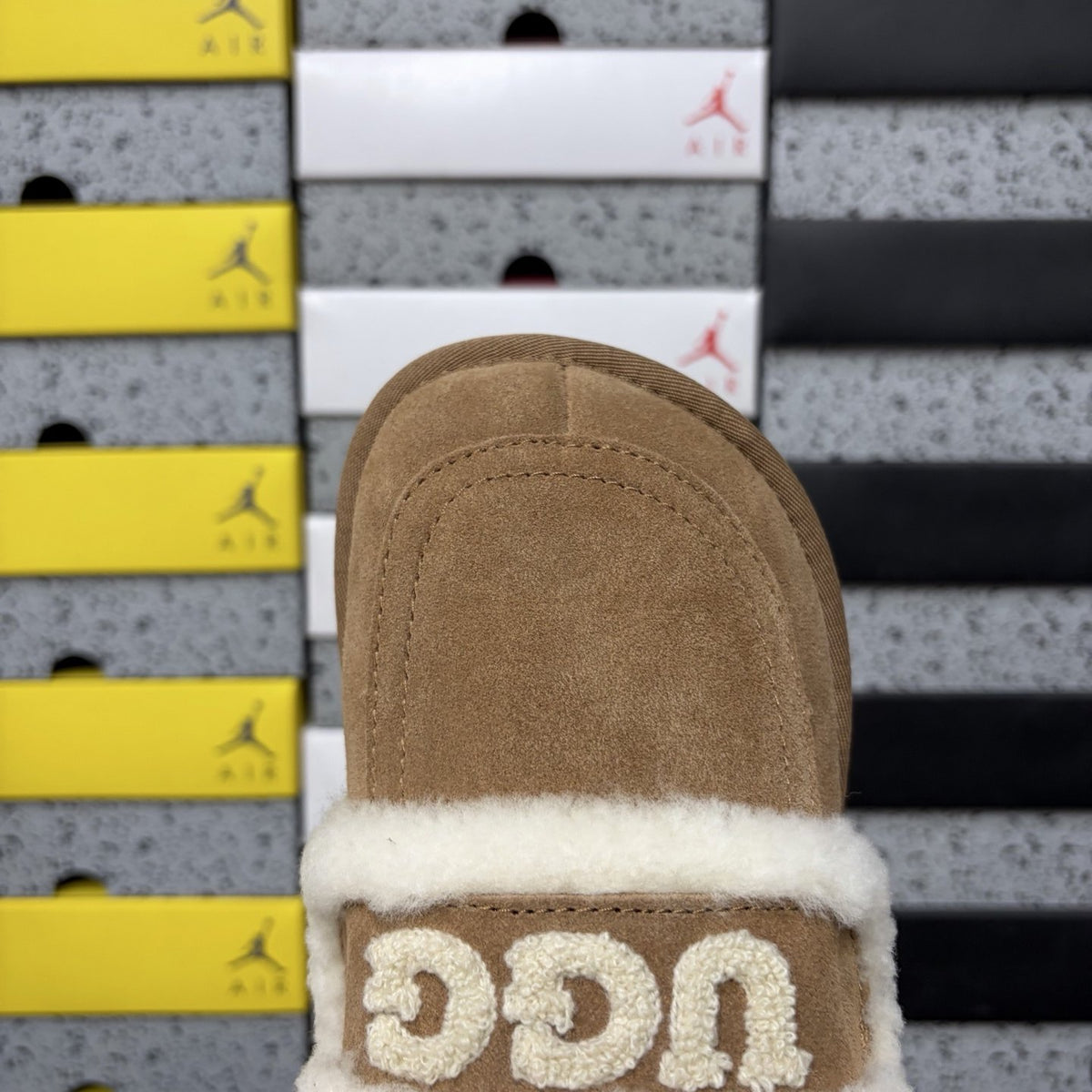 UGG Tasman Embroidered 'Chestnut' — vue 8