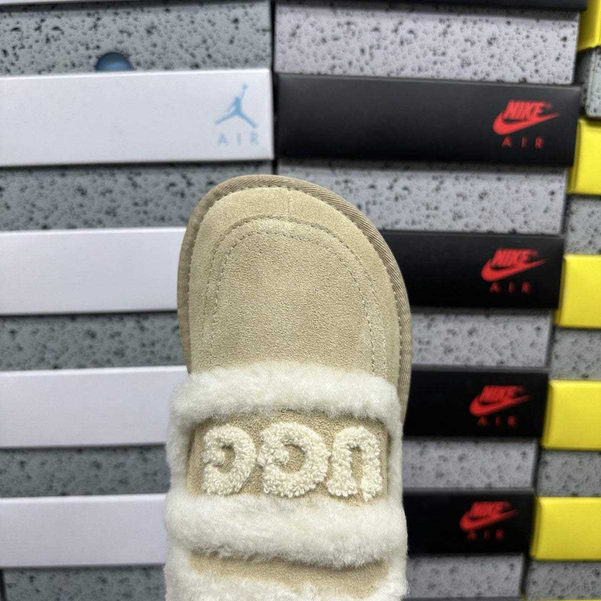 UGG Tasman Embroidered 'Sand' — vue 7
