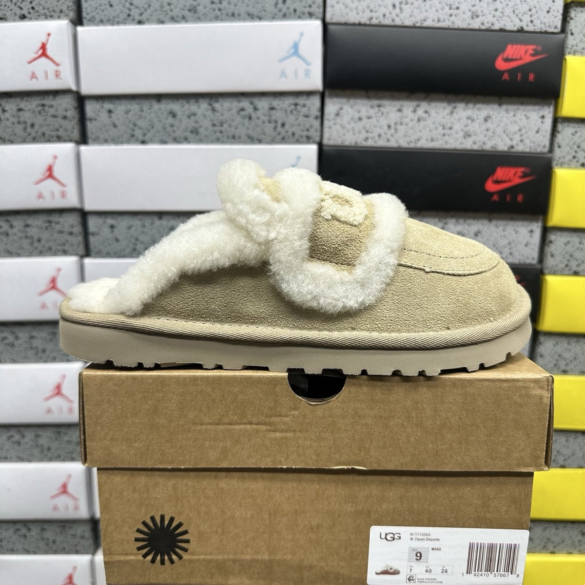 UGG Tasman Embroidered 'Sand' — vue 9