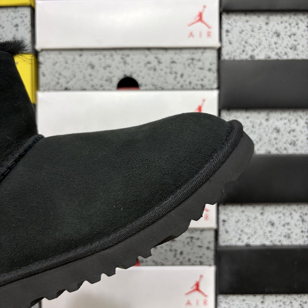 UGG Bailey Button II 'Black' — vue 7