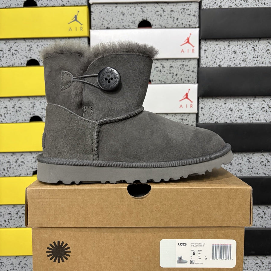 UGG Bailey Button II 'Grey'