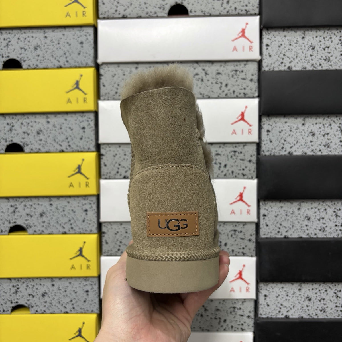 UGG Bailey Button II 'Antilope' — vue 4