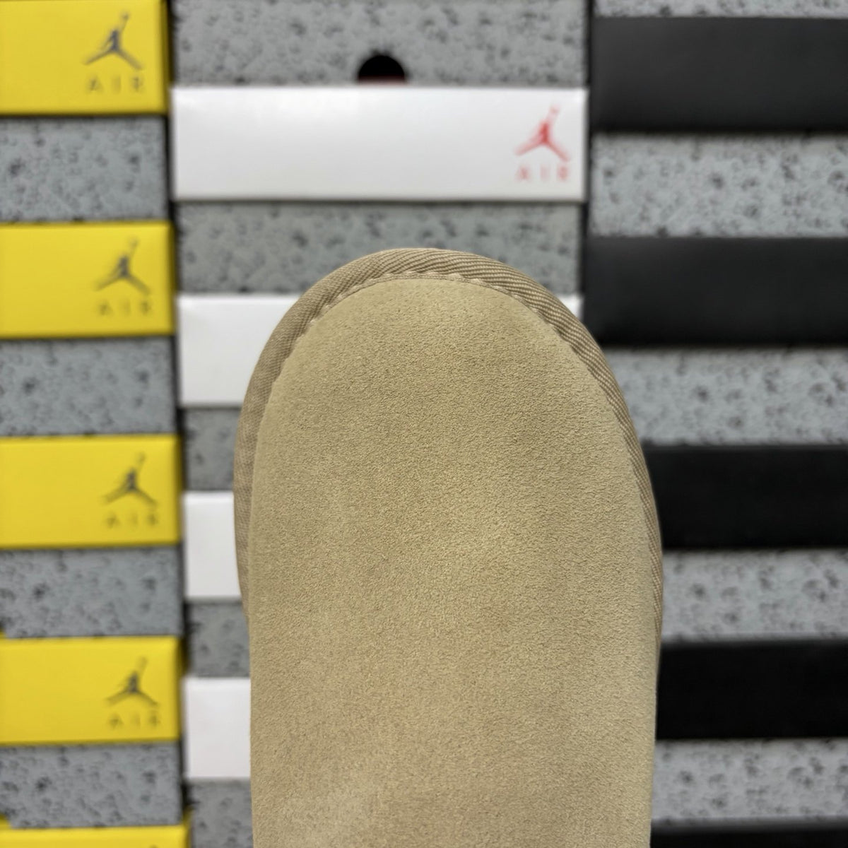 UGG Classic Ultra Mini Platform 'Mustard Seed' — vue 8